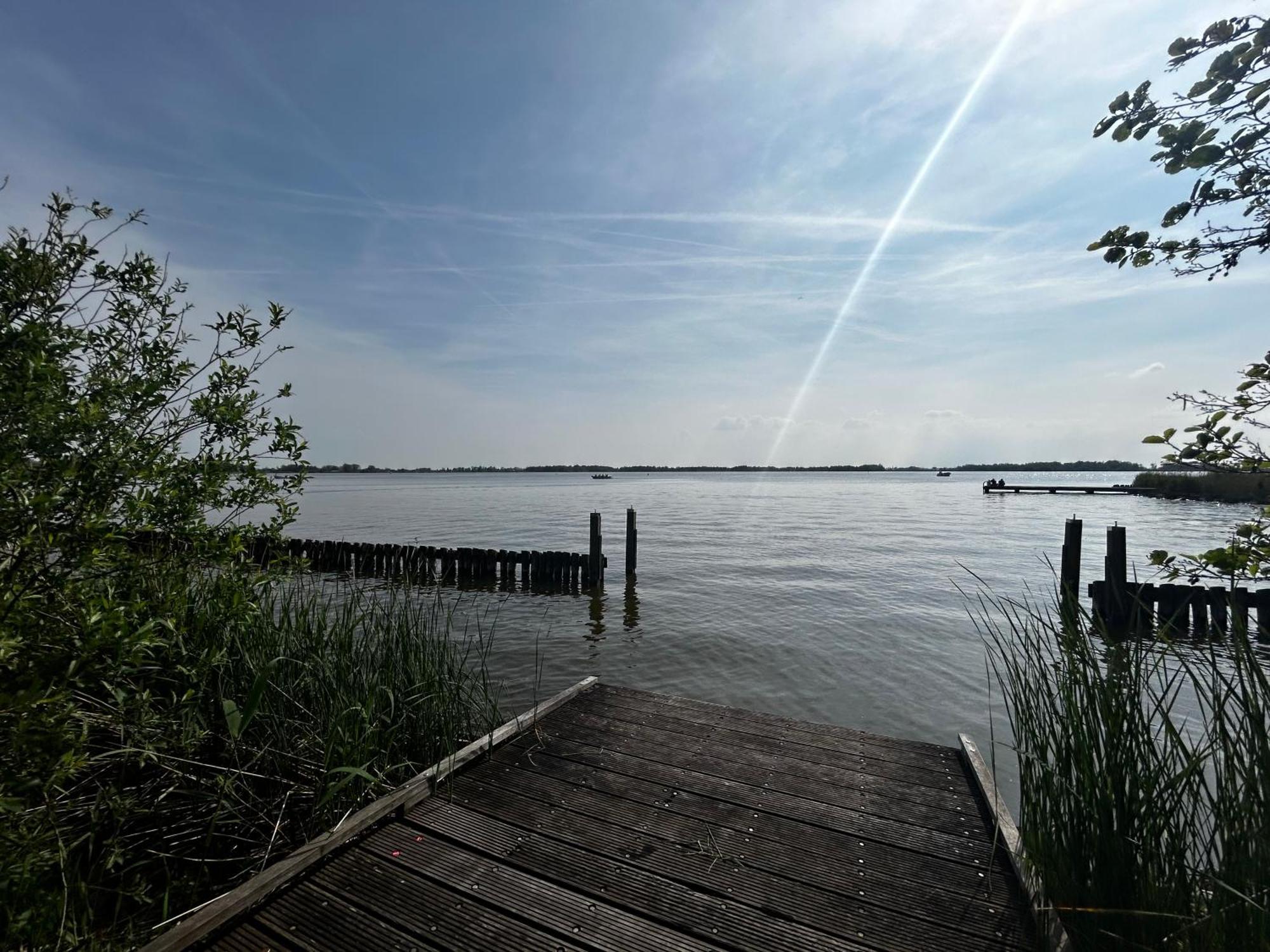 Casa Aan De Plas, B&B Met Sauna En Hottub Of Jacuzzi Nieuwkoop エクステリア 写真